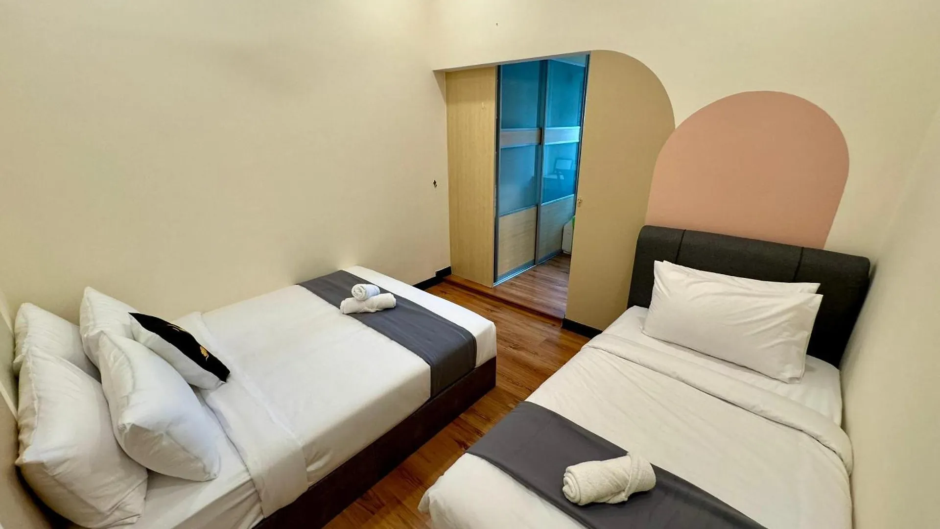 Corner New Private Pool Villa Near Sunway Up To 30 Pax Subang Jaya Malaysia