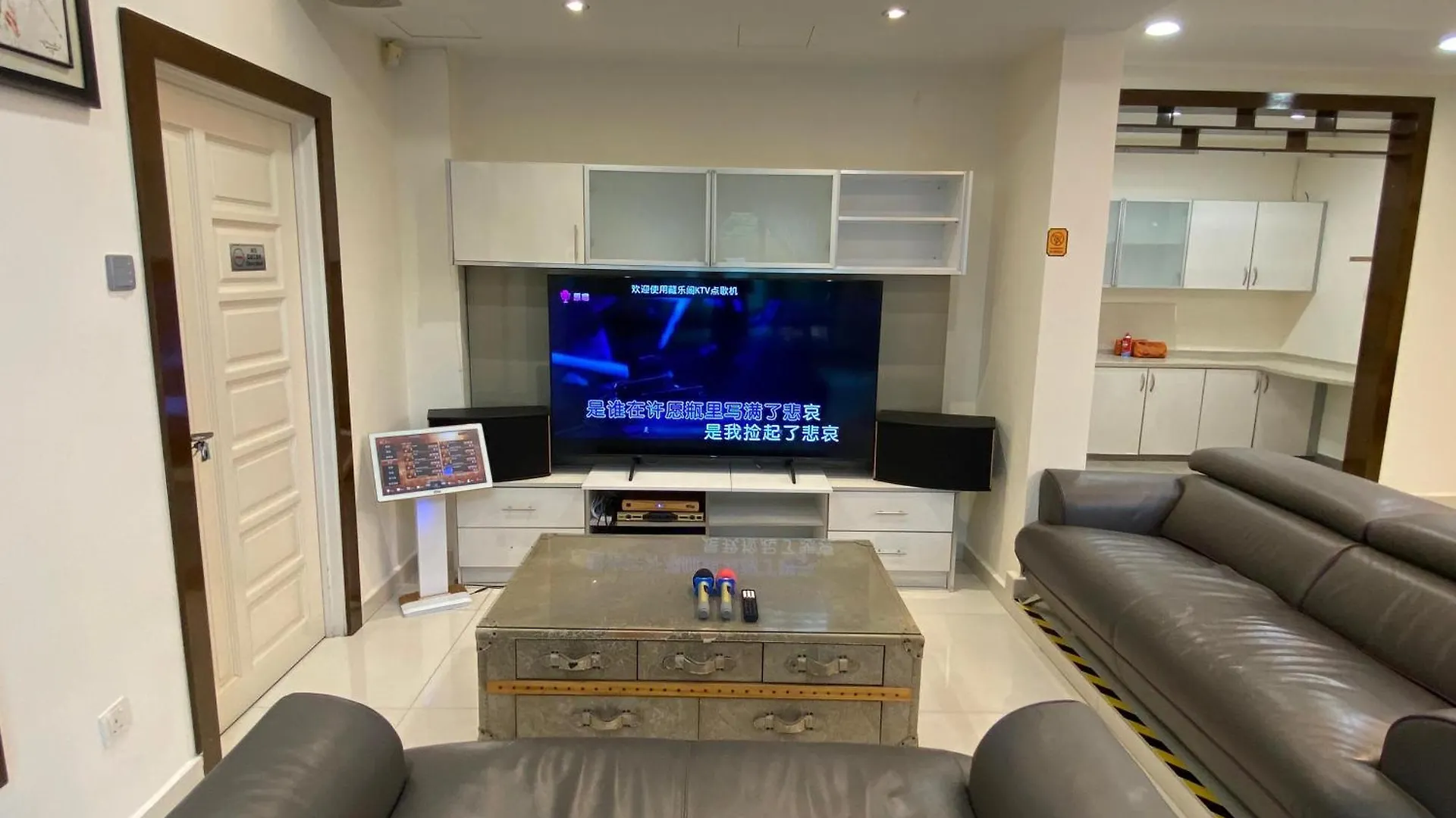 Corner New Private Pool Villa Near Sunway Up To 30 Pax Subang Jaya